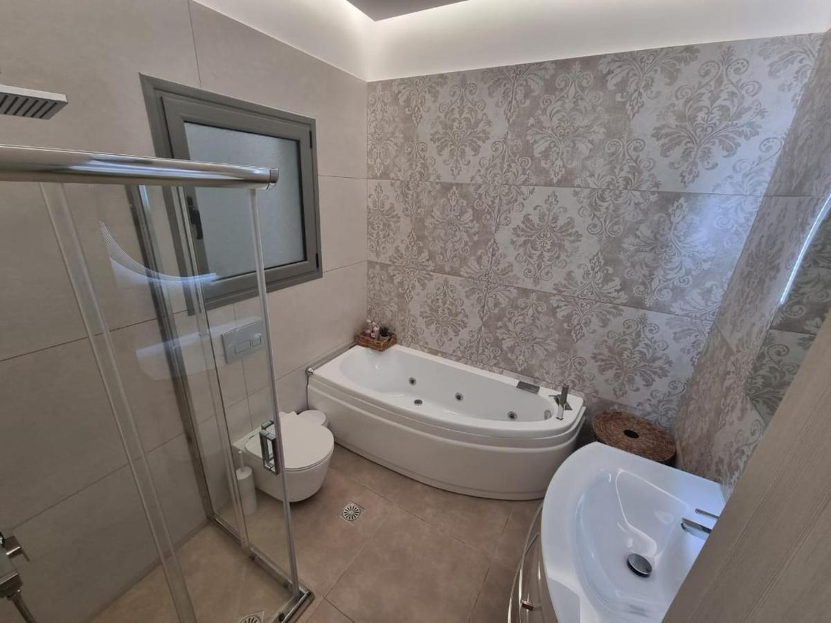Agora Luxury Apartment 1 Loutraki  Ngoại thất bức ảnh