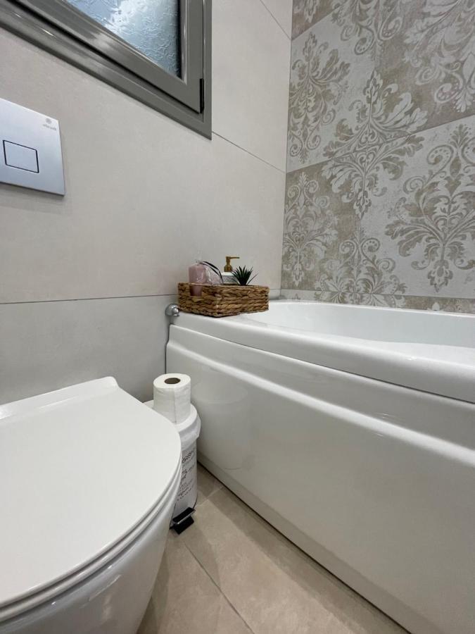 Agora Luxury Apartment 1 Loutraki  Ngoại thất bức ảnh
